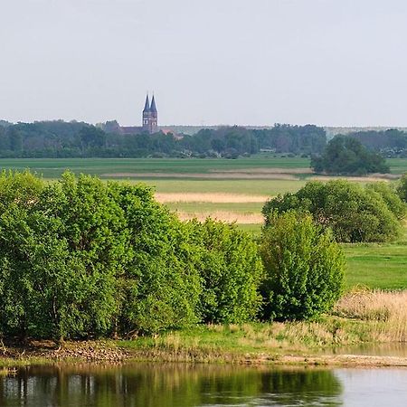 Ferienhaus Hof Albrecht Tangermünde Екстериор снимка